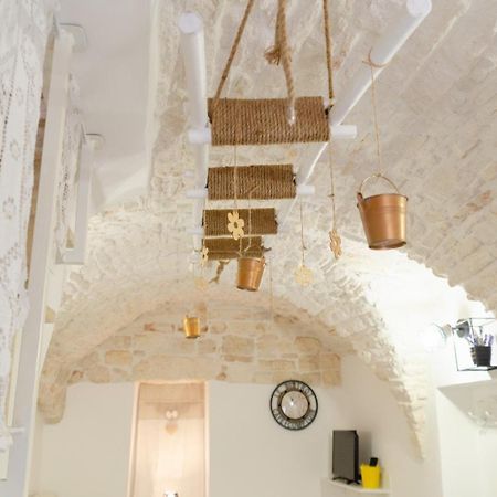 Al Bianco Nido White Stone Apt In Martina Franca Exterior photo